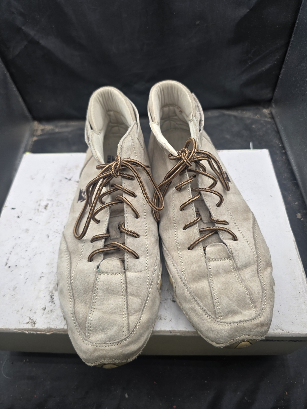Men's Casual Suede Lace-Up Sneakers in Light Beige